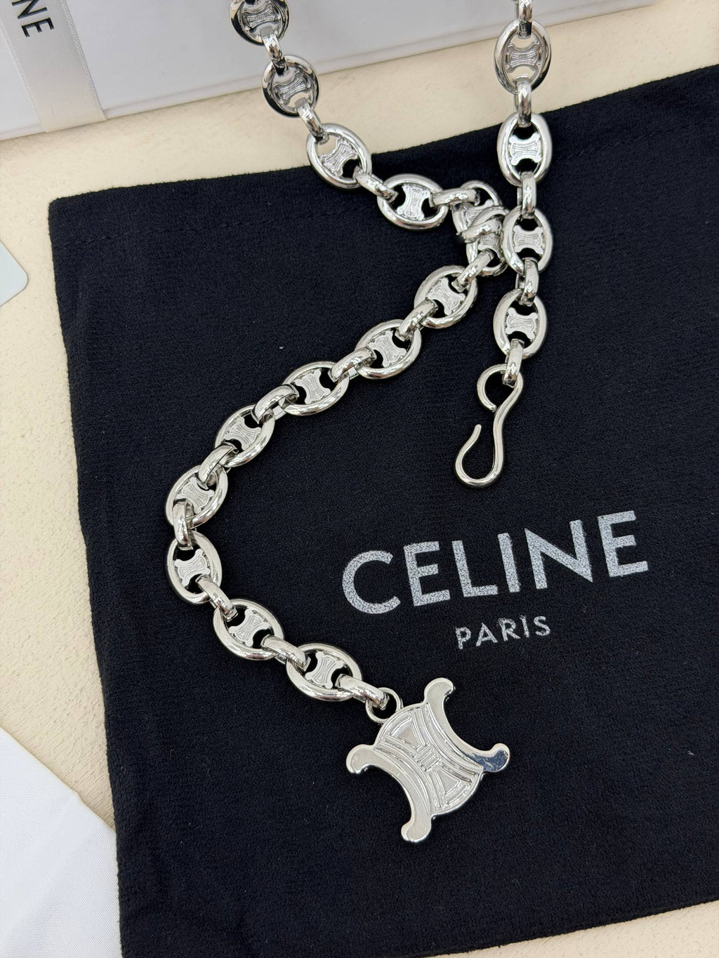 Cintura a Catena Céline Paris — Charm Triomphe Argento
